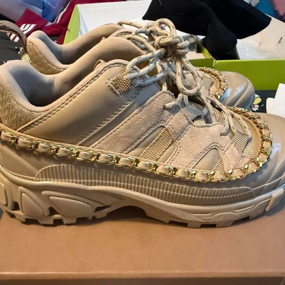 Burberry Women's Cream and Tan Trainers